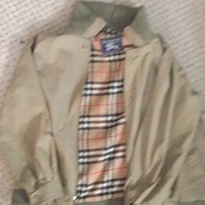 Burberry Jacket 100 authentic